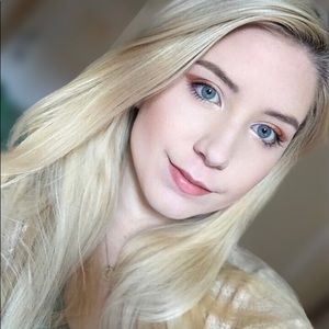 Meet your Posher, Katelyn